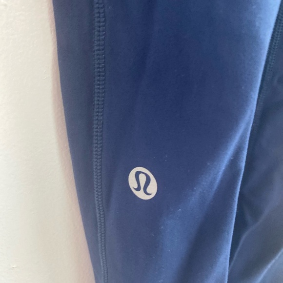 Lululemon Navy Blue Athletic Pants Leggings Size 2 - Picture 7 of 8